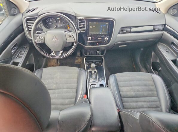 JA4AZ3A30LZ040089 2020 MITSUBISHI OUTLANDER White Widok zestawu wskaźników
