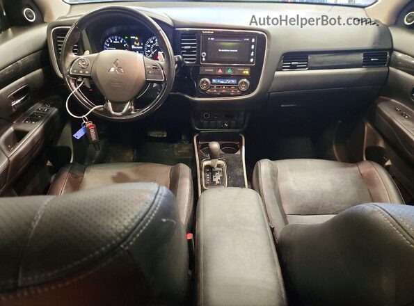 JA4JZ4AX4HZ008388 2017 MITSUBISHI OUTLANDER Silver Vista del salpicadero