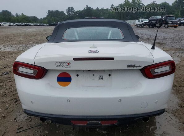 JC1NFAEK2H0124686 2017 FIAT 124 White Հետևի տեսք