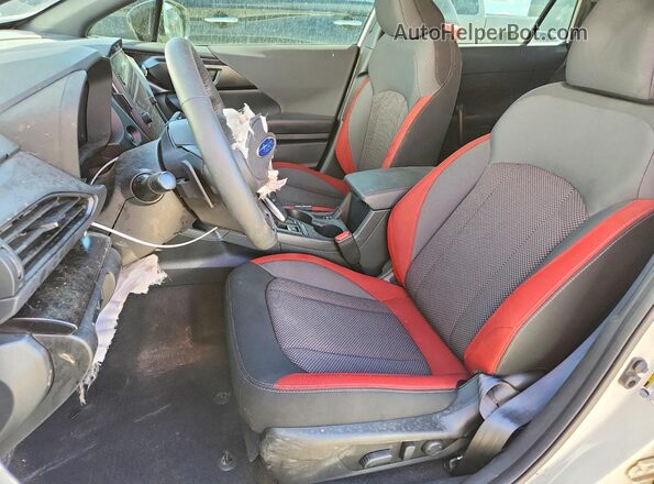 JF1GUHJC3S8205008 2025 SUBARU IMPREZA White Front interior view