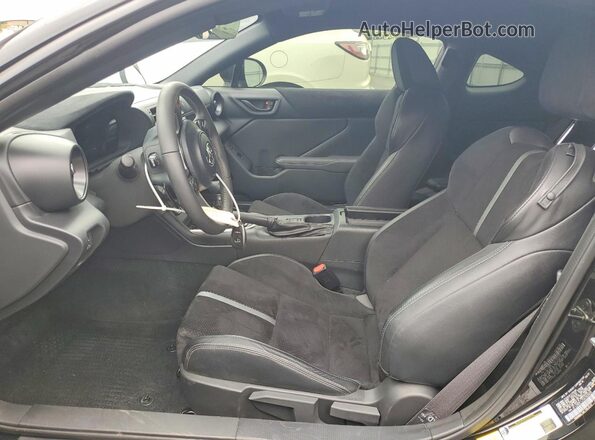 JF1ZNBE12S8760608 2025 TOYOTA GR86 Черный Вид салона спереди