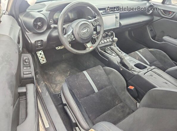 JF1ZNBE13R8750096 2024 TOYOTA GR Silver Առջևի վահանակի տեսք