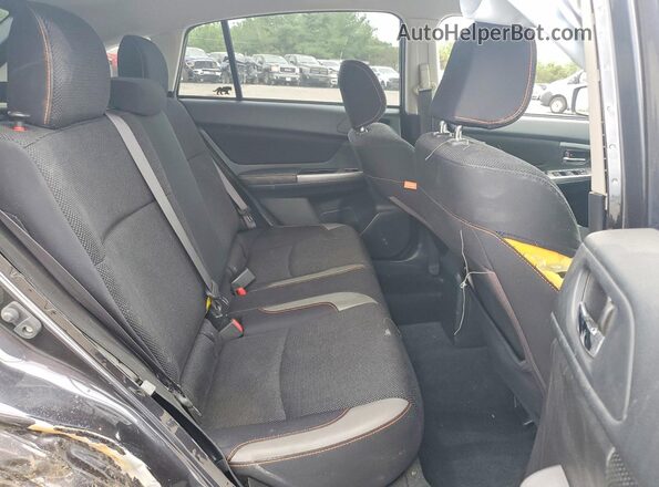 JF2GPADC0H8262152 2017 SUBARU CROSSTREK Charcoal Հետևի նստատեղերի տեսք