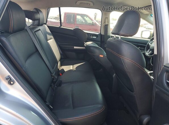 JF2GPAKC0G8302408 2016 SUBARU CROSSTREK Blue Rear interior view