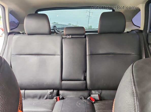 JF2GPAKC2GH298829 2016 SUBARU CROSSTREK Gray Rear seats view