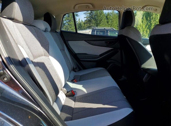 JF2GTAAC6JH230831 2018 SUBARU CROSSTREK Gray Widok wnętrza z tyłu