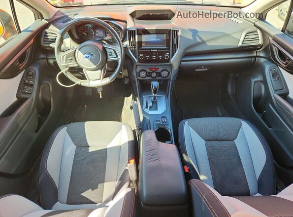 JF2GTABC7JH208383 2018 SUBARU CROSSTREK Оранжевый Вид панели приборов