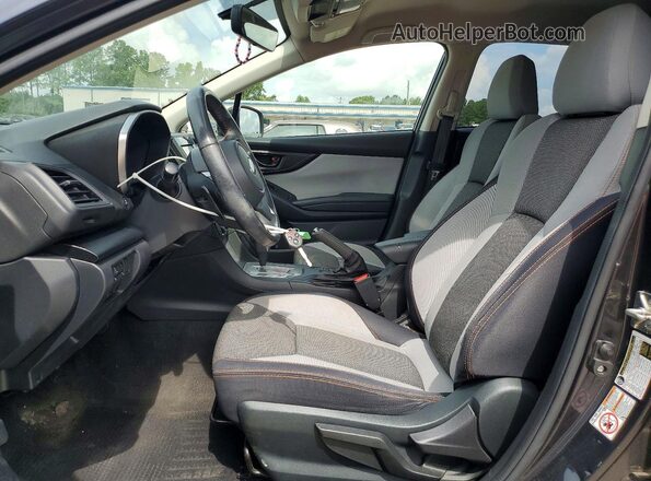 JF2GTABC9J8214590 2018 SUBARU CROSSTREK Gray Front interior view