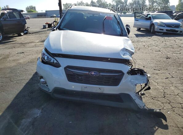 JF2GTACC4JH276610 2018 SUBARU CROSSTREK White Widok z przodu