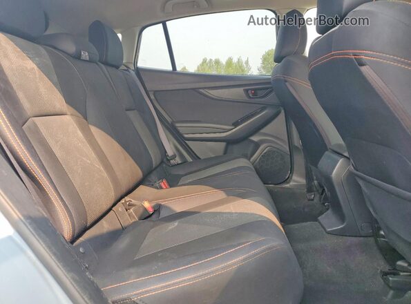 JF2GTADC4JH262284 2018 SUBARU CROSSTREK Gray Սալոնի հետևի տեսք