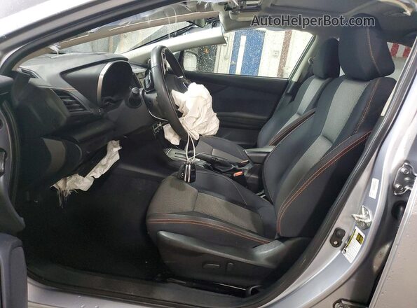 JF2GTAEC0P8223084 2023 SUBARU CROSSTREK Silver Widok wnętrza z przodu