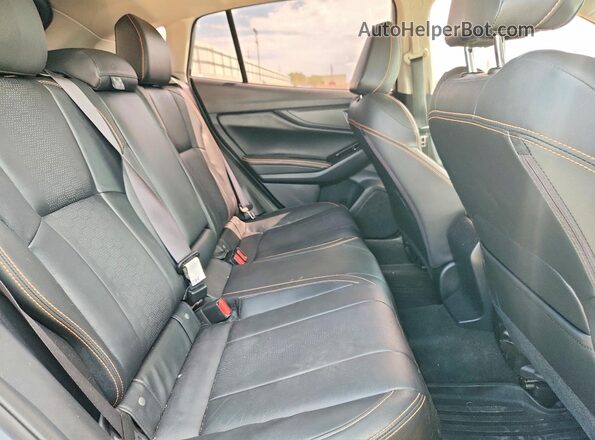 JF2GTAJC8JH268271 2018 SUBARU CROSSTREK Синий Вид задних сидений