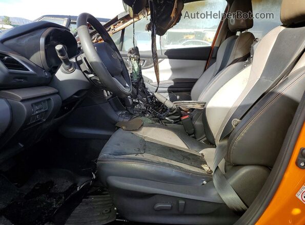 JF2GTANC0K8296352 2019 SUBARU CROSSTREK Оранжевый Вид салона спереди