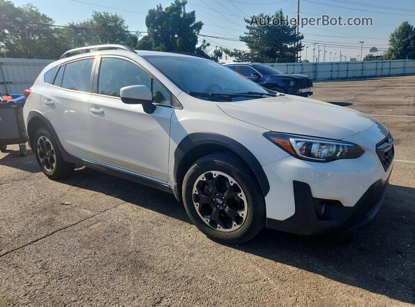 JF2GTAPC3M8217840 2021 SUBARU CROSSTREK White Front right