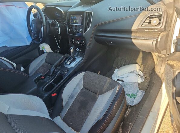 JF2GTAPC3M8217840 2021 SUBARU CROSSTREK White Dashboard view
