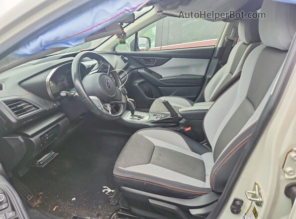 JF2GTAPC4M8217877 2021 SUBARU CROSSTREK White Вид салону спереду