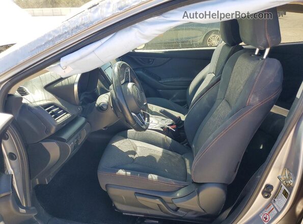 JF2GTAPC7L8258793 2020 SUBARU CROSSTREK Серебряный Вид салона спереди