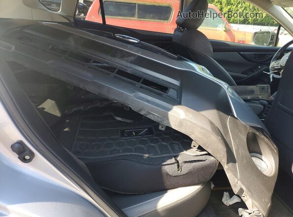 JF2GTHSCXNH224530 2022 SUBARU CROSSTREK Silver Սալոնի հետևի տեսք