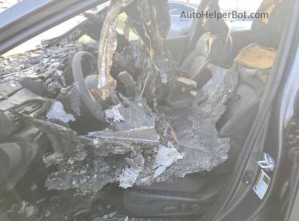 JF2GUADC4R8902700 2024 SUBARU CROSSTREK Charcoal Vista interior delantera