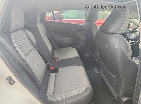JF2GUADC4RH211568 2024 SUBARU CROSSTREK White უკანა სალონის ხედი