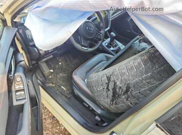 JF2GUHNCXT8204087 2026 SUBARU CROSSTREK Beige Dashboard view