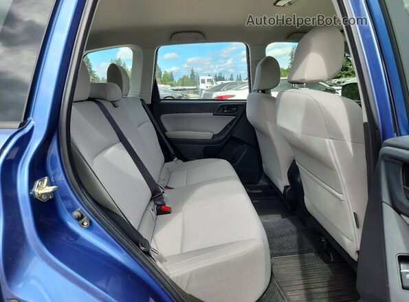 JF2SJABC5HH575177 2017 SUBARU FORESTER Blue უკანა სალონის ხედი