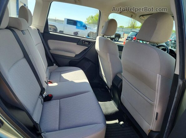 JF2SJABC9JH402686 2018 SUBARU FORESTER Green უკანა სალონის ხედი