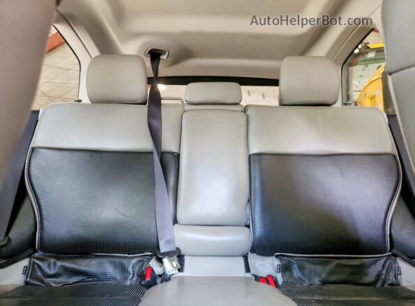 JF2SJADC3GH496232 2016 SUBARU FORESTER Белый Вид задних сидений