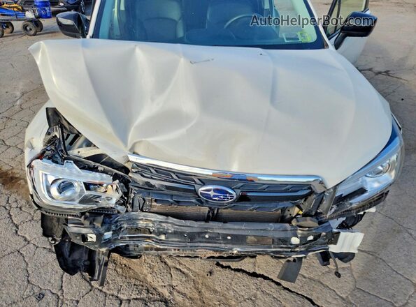 JF2SJAEC2JH489021 2018 SUBARU FORESTER White Շարժիչի բաժամունքի տեսք