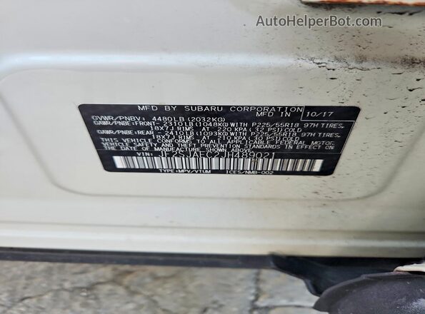 JF2SJAEC2JH489021 2018 SUBARU FORESTER White Սալոնի 360 աստիճան տեսք