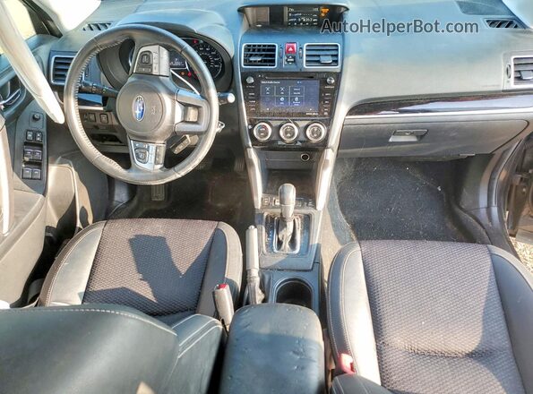 JF2SJAGC7JH581156 2018 SUBARU FORESTER Угольный Вид панели приборов