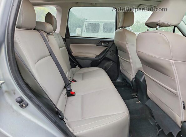 JF2SJARC2JH453761 2018 SUBARU FORESTER Серебряный Вид задней части салона