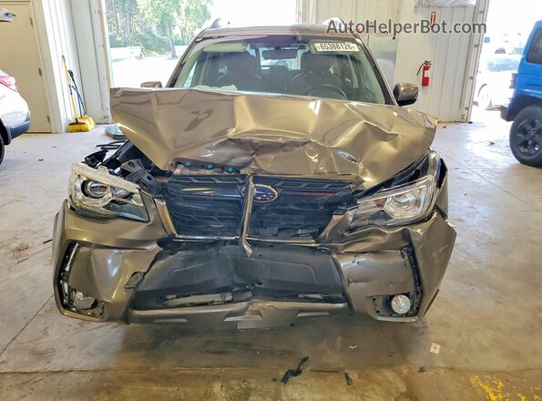 JF2SJGWC6HH496047 2017 SUBARU FORESTER Green Front view