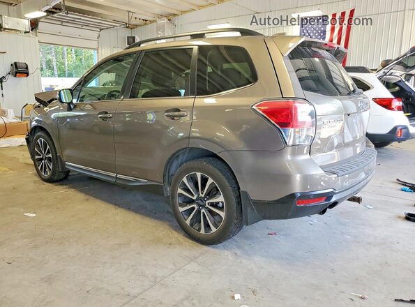 JF2SJGWC6HH496047 2017 SUBARU FORESTER Green Rear left
