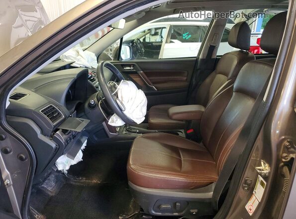 JF2SJGWC6HH496047 2017 SUBARU FORESTER Green Front interior view