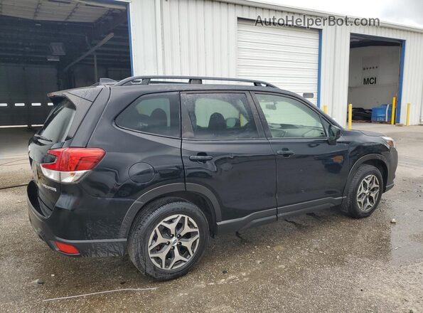 JF2SKADC5PH436949 2023 SUBARU FORESTER Black 