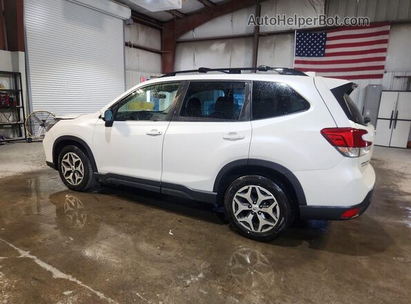 JF2SKAJC2MH589000 2021 SUBARU FORESTER White Rear left