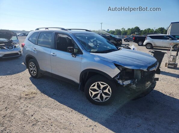 JF2SKAJC3LH579705 2020 SUBARU FORESTER Silver Delantero derecho