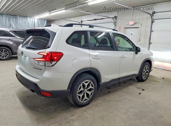 JF2SKAJC6MH425877 2021 SUBARU FORESTER White უკანა მარჯვენა