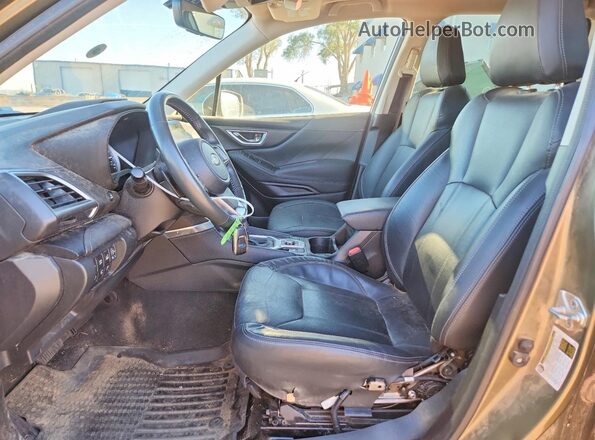 JF2SKARC2PH487656 2023 SUBARU FORESTER Green Вид салону спереду