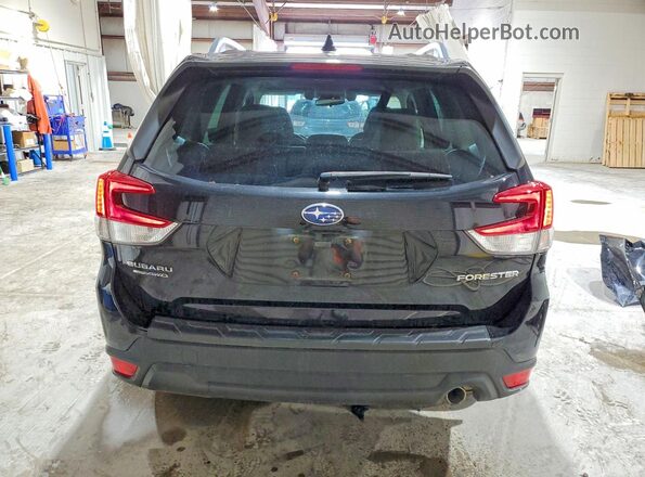 JF2SKASC6MH564602 2021 SUBARU FORESTER Black Հետևի տեսք