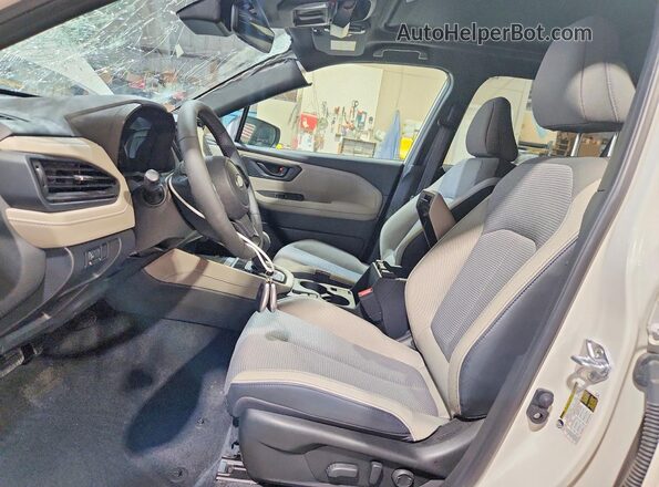 JF2SLDBCXSH593712 2025 SUBARU FORESTER White Вид салону спереду
