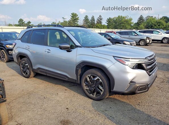 JF2SLDNC0SH468598 2025 SUBARU FORESTER Silver Front right