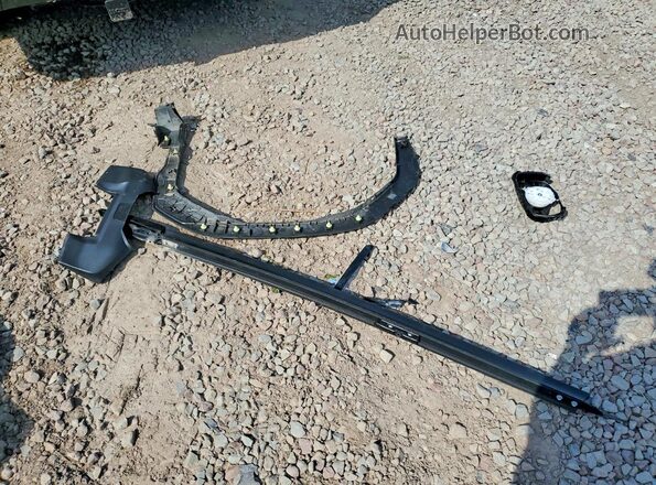 JF2SLDTC4SH618053 2025 SUBARU FORESTER White VIN կոդի պիտակի տեսք