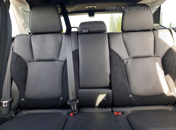 JF2SLSTD5SH454129 2025 SUBARU FORESTER Black Widok tylnych siedzeń
