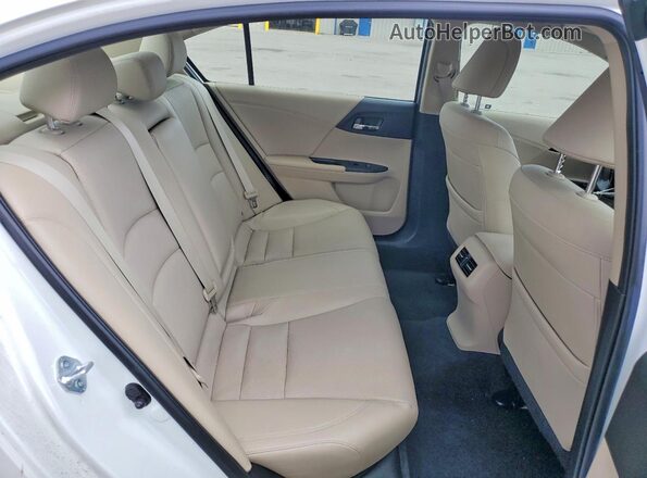 JHMCR6F79HC013378 2017 HONDA ACCORD White Հետևի նստատեղերի տեսք