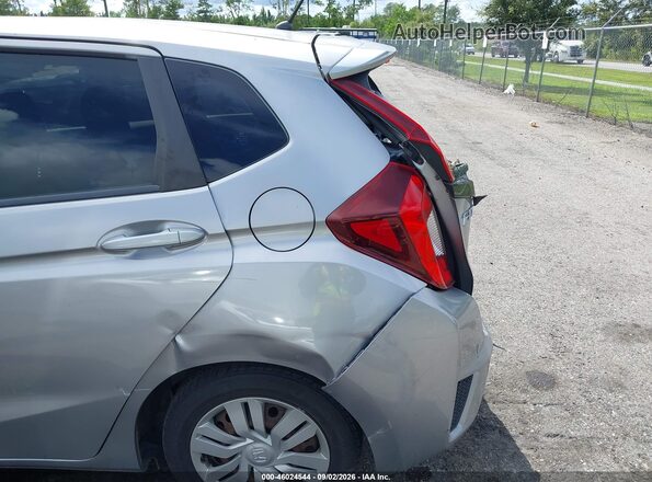 JHMGK5H53HS020182 2017 HONDA FIT Silver Widok z przodu