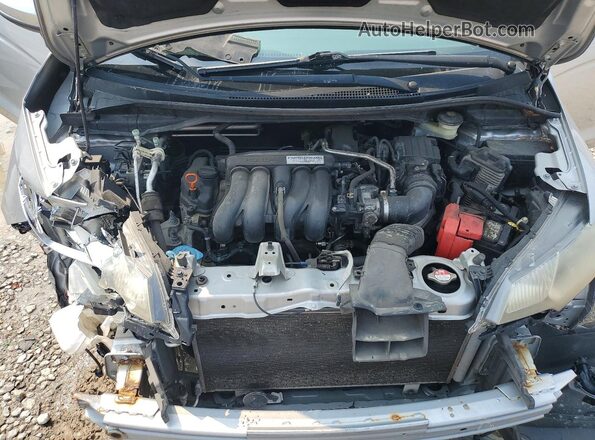 JHMGK5H71GS015756 2016 HONDA FIT Silver Rear interior view