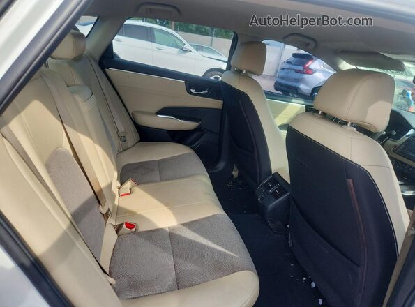 JHMZC5F19JC013324 2018 HONDA CLARITY Белый Вид задних сидений