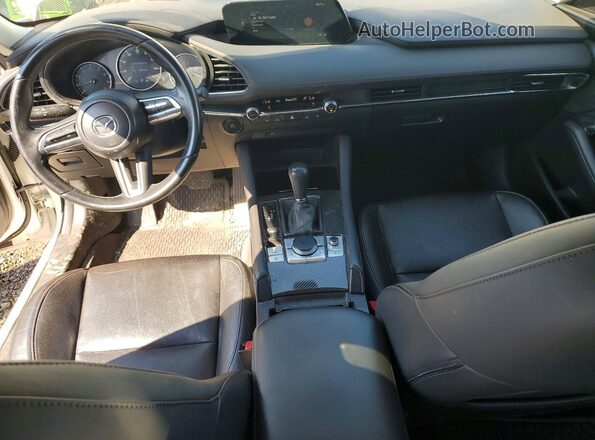 JM1BPBEM0K1131101 2019 MAZDA 3 Белый Вид панели приборов